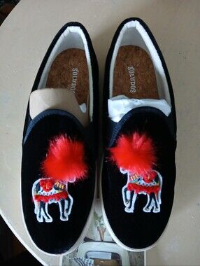 NIB Soludos Black Velvet Show Pony slip on Sneaker 8.5 NEW